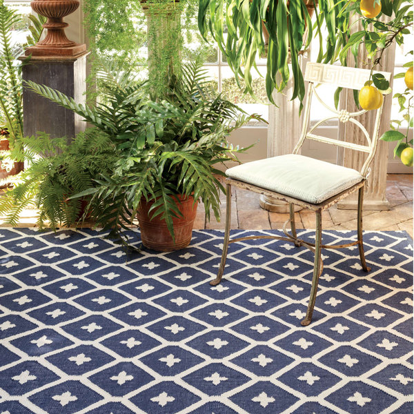 Dash and Albert Rugs Elizabeth Flatweave Geometric Area Rug in Navy